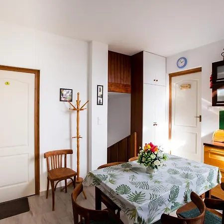 Marven Apartman * Balatonkenese